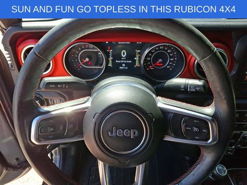 Used 2020 Jeep Gladiator Rubicon w/ LED Lighting Group AWD/4WD image 17