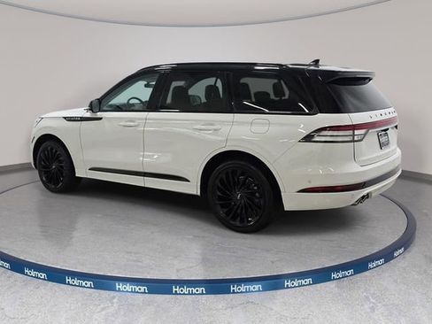 Certified 2023 Lincoln Aviator Black Label AWD/4WD image 7