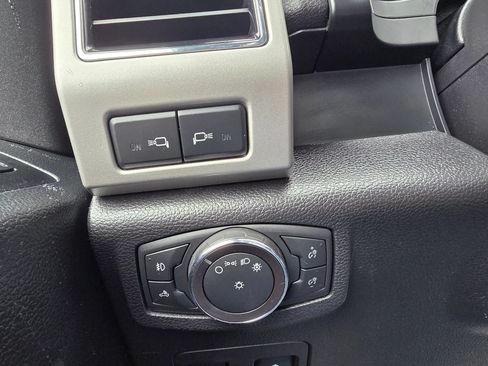 Used 2018 Ford F150 Lariat AWD/4WD image 22