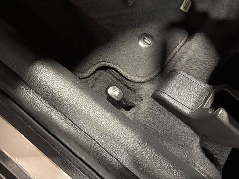 Used 2017 Hyundai Tucson Limited w/ Limited Ultimate Package 03 image 18