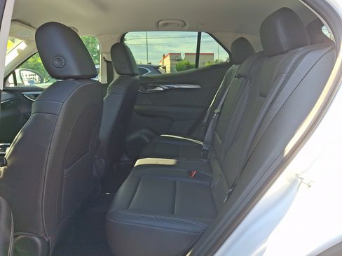 Used 2025 Buick Envision Preferred AWD/4WD image 10