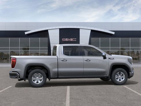 New 2026 GMC Sierra 1500 SLE image 5