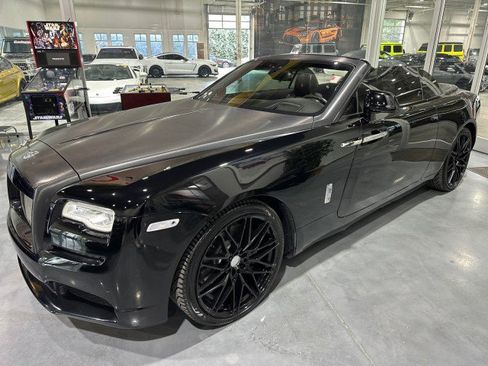 Used 2017 Rolls-Royce Dawn RWD image 1