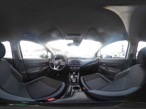 Used 2025 Nissan Versa SV FWD image 40