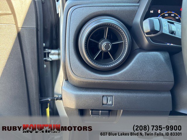Used 2025 Chevrolet Colorado Trail Boss AWD/4WD image 13