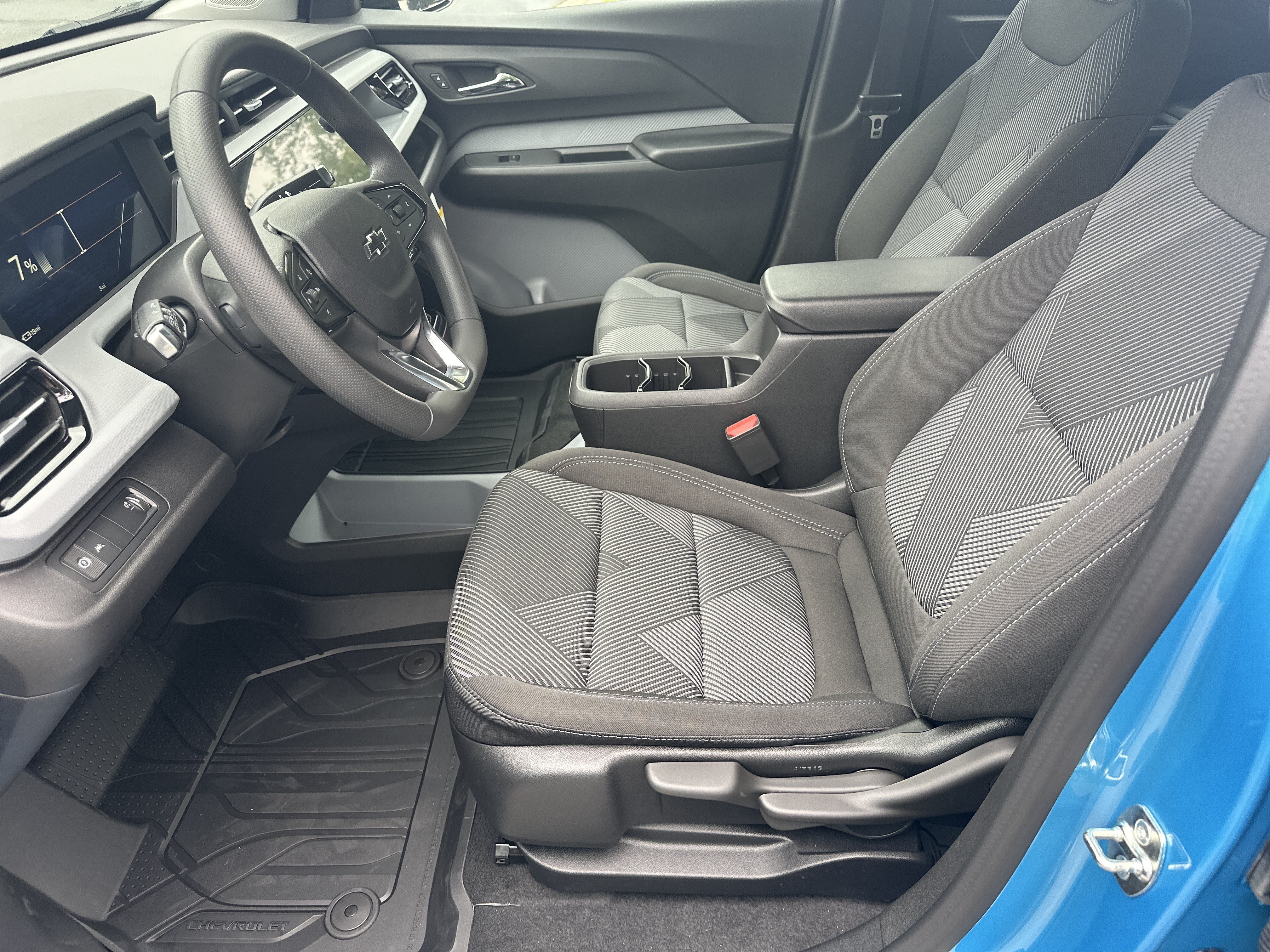 New 2027 Chevrolet Bolt LT FWD image 9