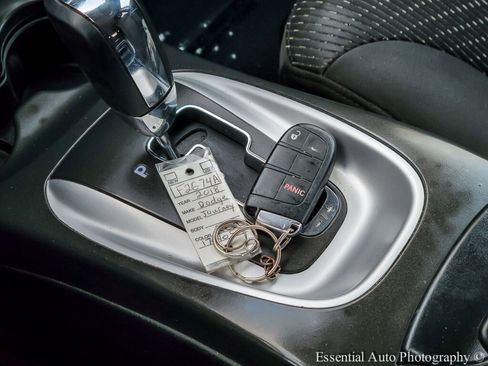 Used 2018 Dodge Journey SE image 34