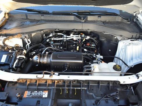 Used 2022 Ford Explorer XLT w/ Equipment Group 202A image 52