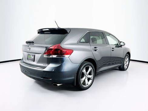 Used 2013 Toyota Venza Limited image 9