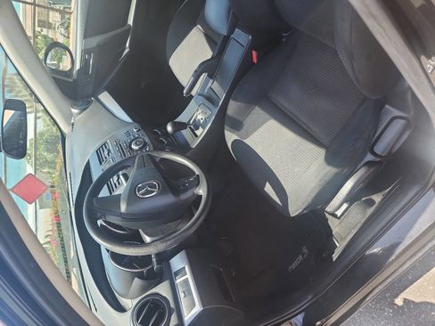 Used 2013 MAZDA MAZDA3 i SV w/ Convenience Pkg FWD image 8