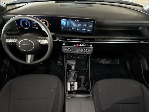 Used 2025 Hyundai Santa Cruz SE FWD image 23