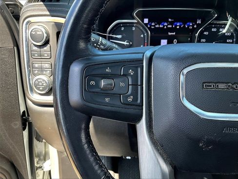 Used 2022 GMC Sierra 3500 Denali w/ Denali Ultimate Package AWD/4WD image 14