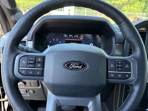 Used 2024 Ford F150 Lariat AWD/4WD image 22