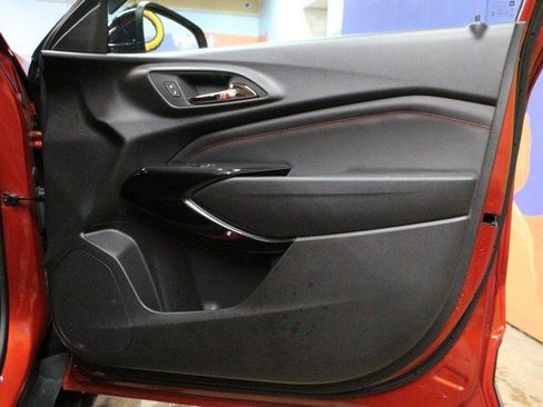 Certified 2024 Chevrolet Trax RS w/ Driver Confidence Package image 9