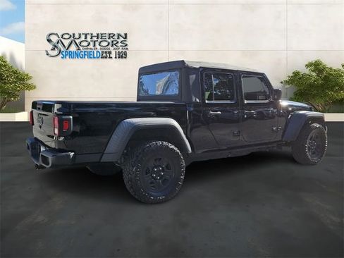 Used 2023 Jeep Gladiator Sport w/ Trailer Tow Package AWD/4WD image 5