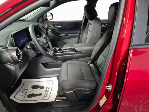 New 2026 Chevrolet Equinox LT w/ Safety and Technology Package image 9