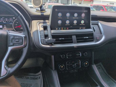 Used 2021 Chevrolet Tahoe Premier w/ Premium Package AWD/4WD image 17