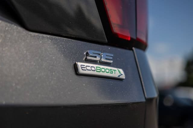 Used 2019 Ford Escape SE FWD image 33