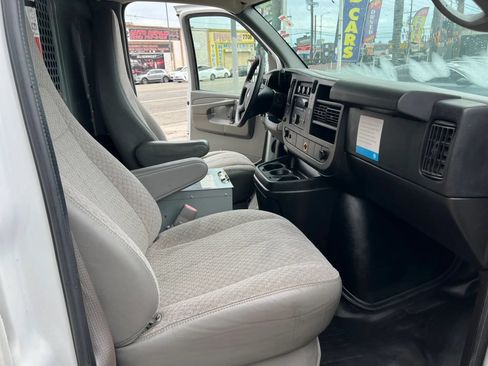 Used 2013 Chevrolet Express 2500 w/ Power Package RWD image 12