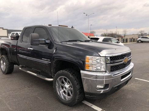 Used 2013 Chevrolet Silverado 2500 LT w/ Interior Plus Package image 7