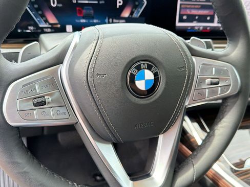Used 2026 BMW X7 xDrive40i AWD/4WD image 17