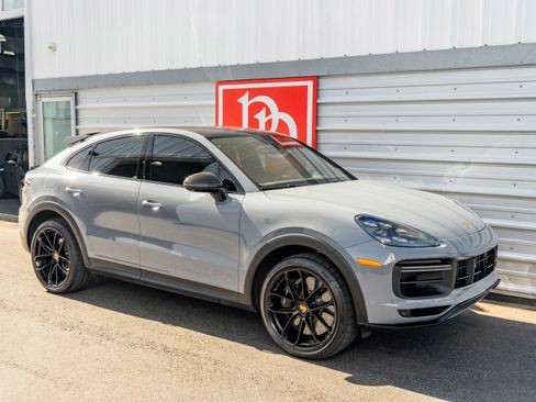 Used 2023 Porsche Cayenne Turbo GT AWD/4WD image 45