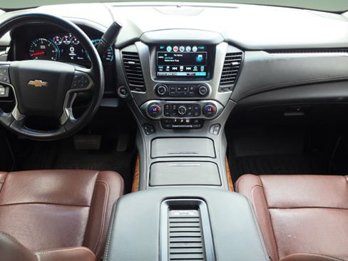 Used 2020 Chevrolet Tahoe Premier w/ Premier Plus Edition AWD/4WD image 7