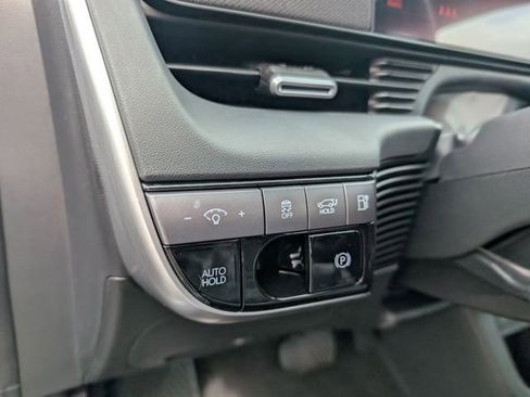 New 2026 Hyundai Ioniq 5 SEL image 17
