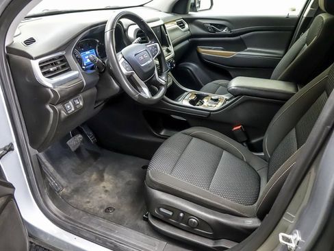 Used 2023 GMC Acadia SLE w/ Driver Convenience Package image 9