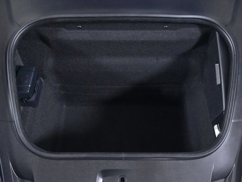 Certified 2025 Porsche 911 Carrera GTS image 32