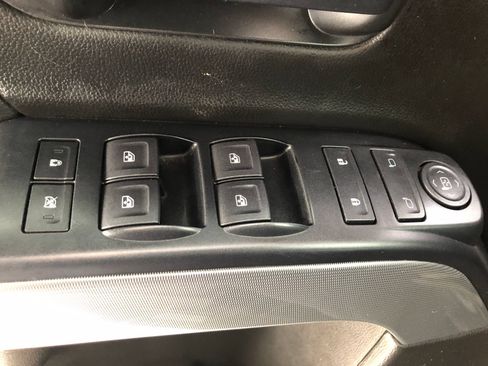 Used 2018 Chevrolet Silverado 1500 LT w/ All Star Edition AWD/4WD image 36