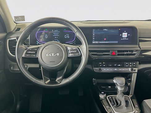 Used 2025 Kia Seltos S image 18