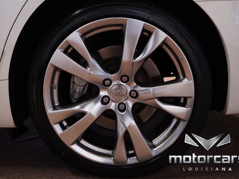 Used 2015 INFINITI Q70 L 3.7 w/ Deluxe Touring Package image 22