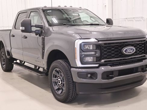 New 2026 Ford F350 XL image 3