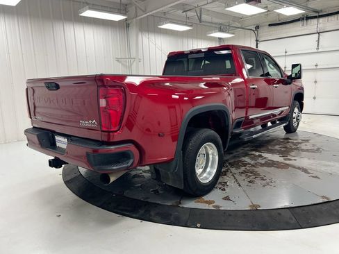 Used 2025 Chevrolet Silverado 3500 High Country w/ High Country Premium Package AWD/4WD image 3