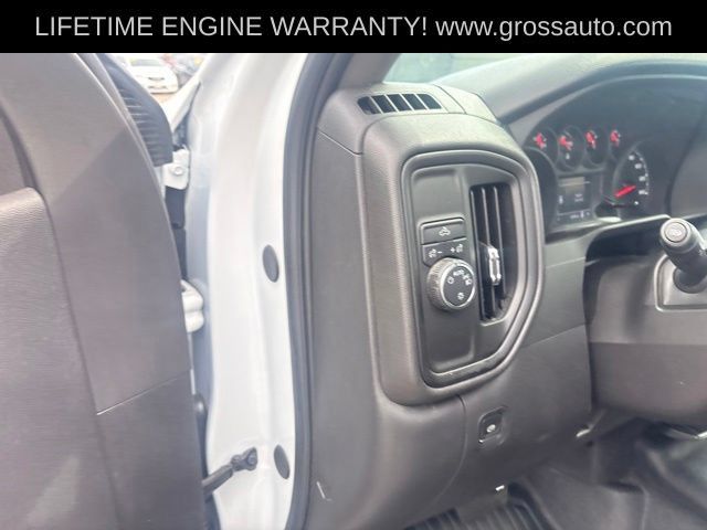 Used 2025 Chevrolet Silverado 1500 W/T RWD image 16