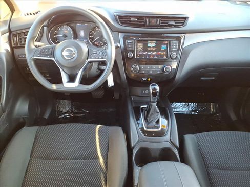 Used 2021 Nissan Rogue Sport S image 8