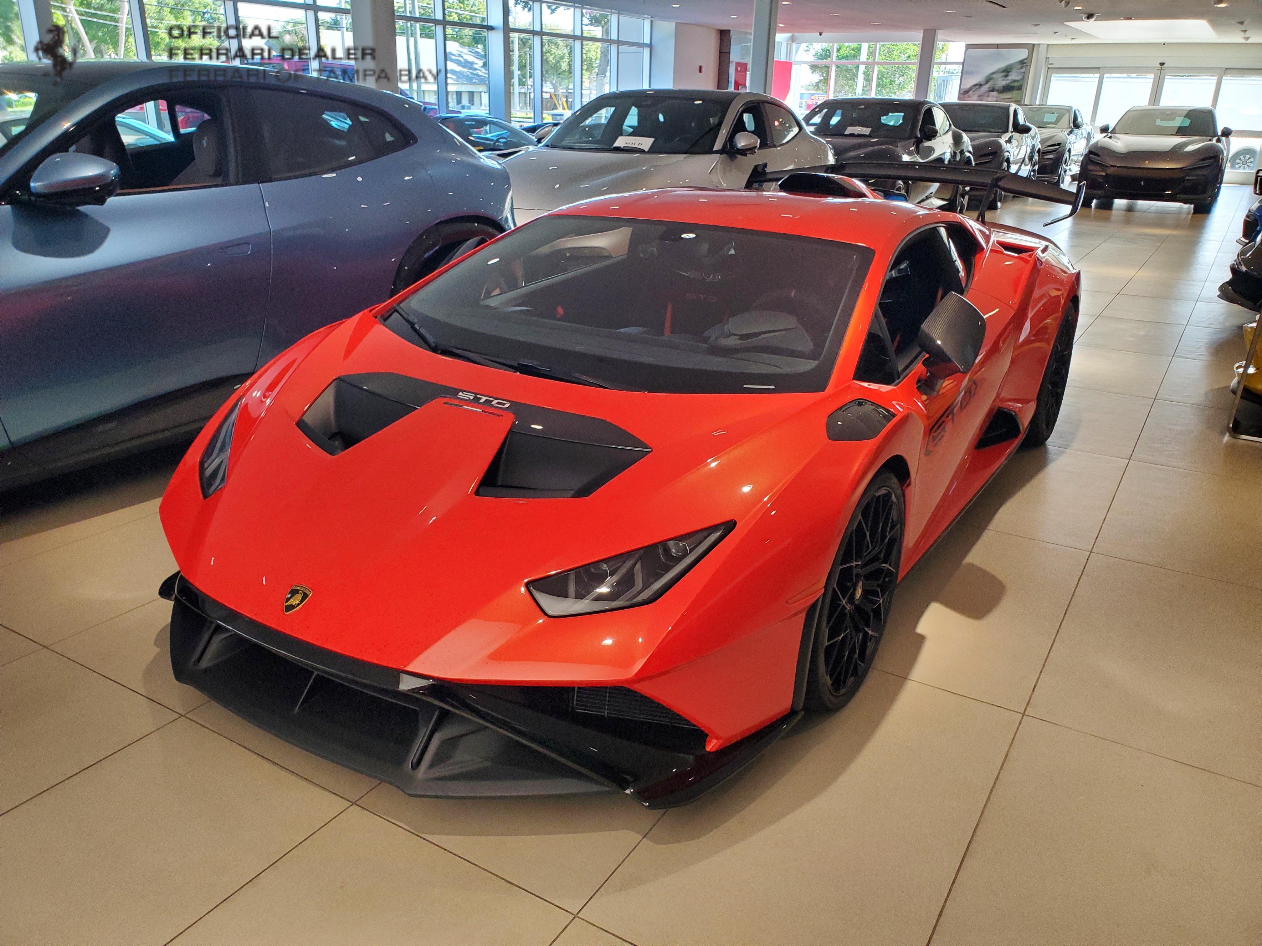 Used 2023 Lamborghini Huracan STO RWD image 1