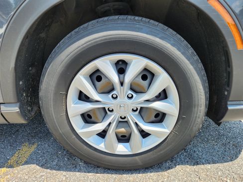 Used 2024 Honda CR-V LX image 7