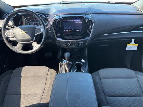 Used 2022 Chevrolet Traverse LT FWD image 16
