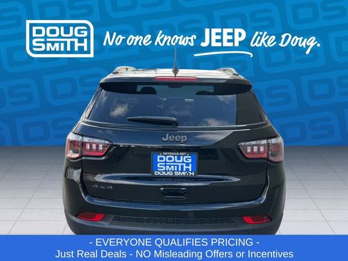 New 2026 Jeep Compass Latitude image 5