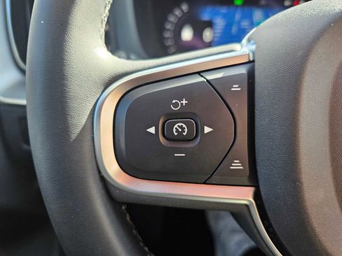 Certified 2024 Volvo XC60 B5 Core w/ Protection Package Premier image 37