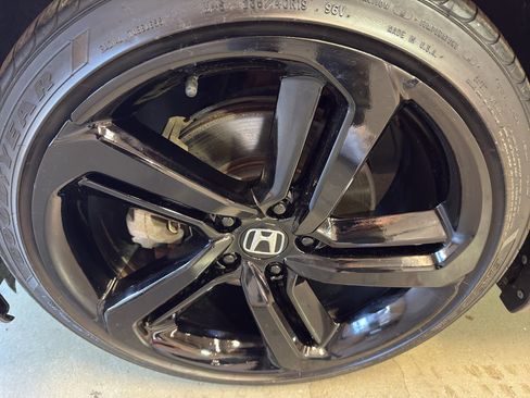 Used 2018 Honda Accord Sport image 32