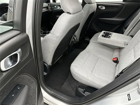 Certified 2023 Volvo XC40 Recharge Ultimate image 22