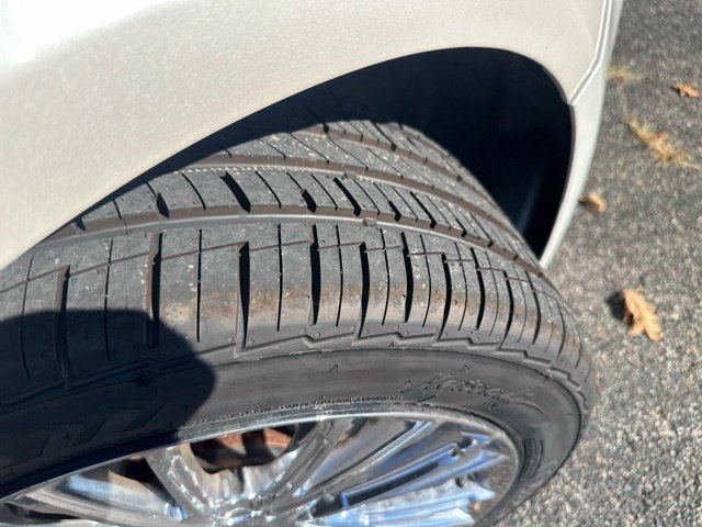 Used 2013 Ford Fusion SE FWD image 8