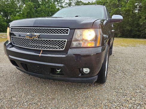 Used 2012 Chevrolet Tahoe LTZ AWD/4WD image 9