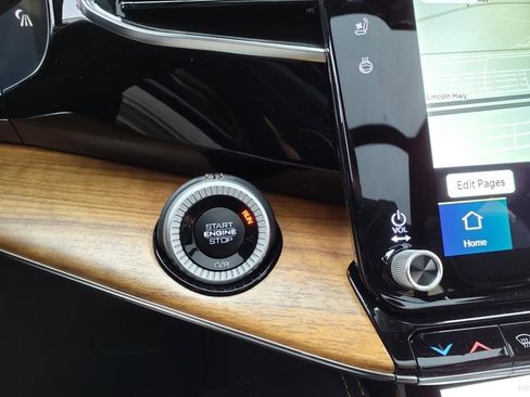 New 2024 Jeep Grand Wagoneer Series III image 20