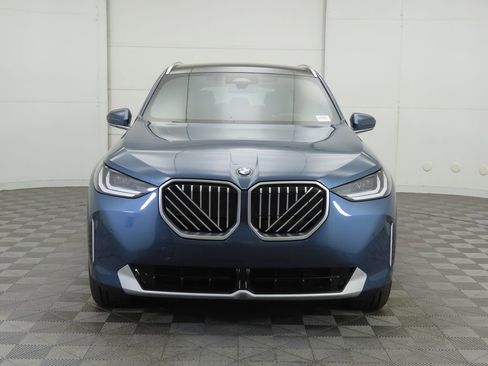 Used 2025 BMW X3 xDrive30i w/ Convenience Package image 3
