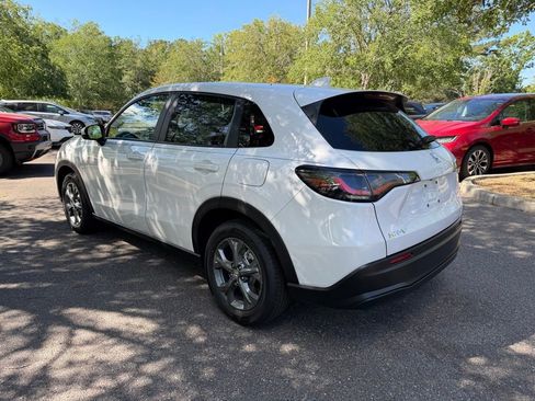 New 2026 Honda HR-V LX image 4