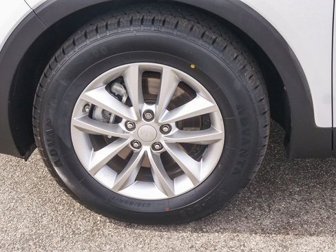 Used 2016 Kia Sorento LX w/ LX Convenience Package image 5